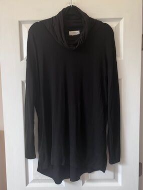 Liz Claiborne Weekend Black Cowl Neck Tunic